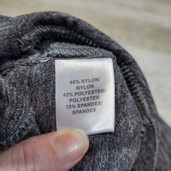 Kuhl Athletic Work Out Pants Size 10 SHORT - Picture 7 of 9